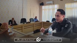Ketua Komisi I DPRD Helmi Rasid, Saat memberi arahan. (foto : Humas DPRD)