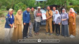Peneriman bantuan alat dan mesin pertanian secara simbolis oleh Dinas Pertanian dan Ketahanan Pangan Kabupten Boalemo. (Dok: Redaksi pagata)