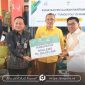 Penyerahan simbolis Bantuan Sosial (Bansos) program 