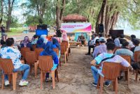Workshop perkembangan wisata yang digelar di Pantai Bolihutuo. foto/istimewa