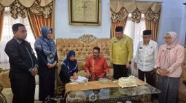 Penandatangan Kerjasama antara Bupati Boalemo Drs. Rum Pagau dengan Ketua Pengadilan Agama Tilamuta Royana Latif  S.H.I., M. H. Foto/MC Kominfo Boalemo