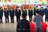 Bupati Boalemo, Rum Pagau, Saat melantik 9 pejabat pimpinan tinggi pratama di lingkungan Pemkab Boalemo. Foto/Prokopim Boalemo