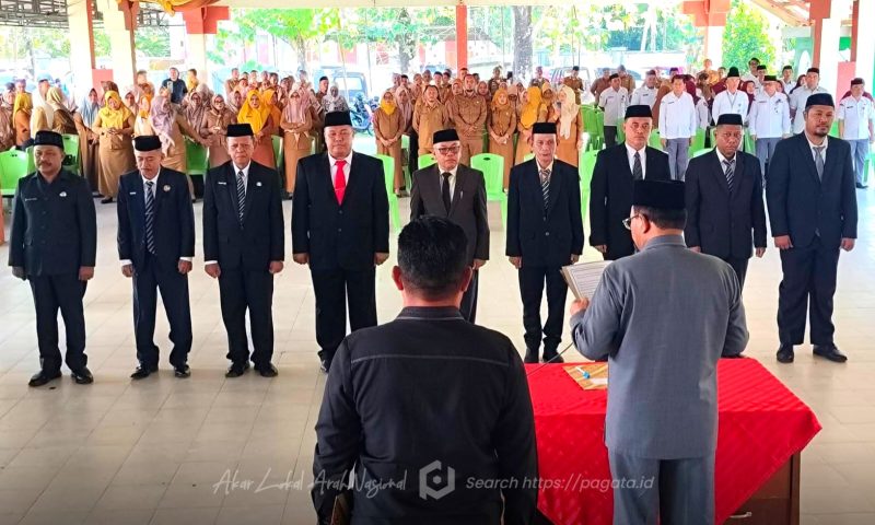 Bupati Boalemo, Rum Pagau, Saat melantik 9 pejabat pimpinan tinggi pratama di lingkungan Pemkab Boalemo. Foto/Prokopim Boalemo