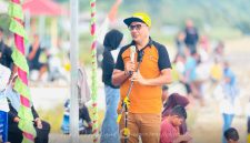 Wakil Bupati Boalemo, Lahmuddin Hambali saat membuka acara ivent balap perahu. dok/@ist.