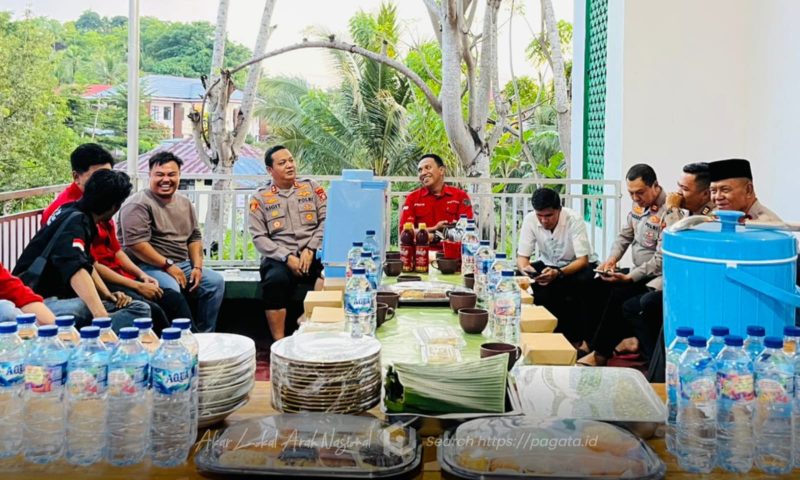 Potret Kehangatan Kapolres Boalemo dengan jajarannya, bersama Aliansi Jurnalis Boalemo. Foto/@dokumentasi dan publikasi (AJB)