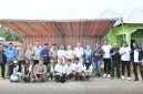 Wakil Bupati Boalemo, Lahmuddin Hambali bersama panitia lomba kegiatan Karang Taruna Botumoito. foto/@ist.