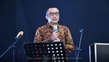 Wakil Bupati Boalemo, Lahmuddin Hambali, S.Sos. M.Si saat hadir disalah satu hajatan pernikahan. Foto/dokumentasi pribadi