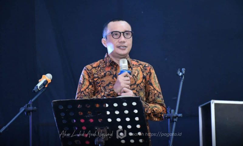 Wakil Bupati Boalemo, Lahmuddin Hambali, S.Sos. M.Si saat hadir disalah satu hajatan pernikahan. Foto/dokumentasi pribadi